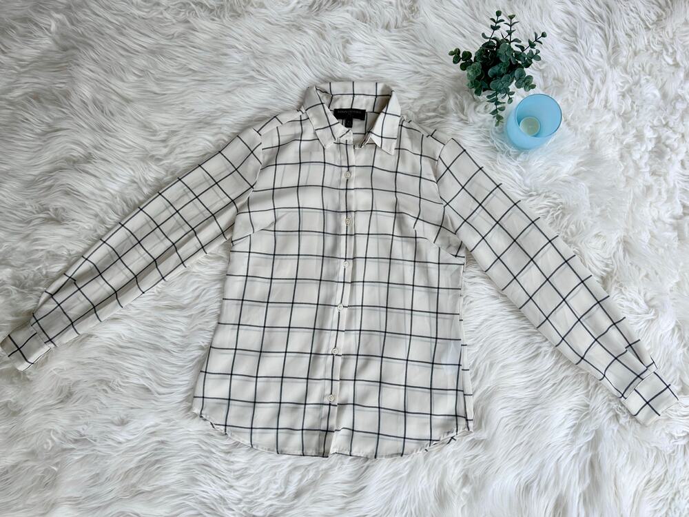 Banana Republic Women’s White Windowpane Button-Down Shirt